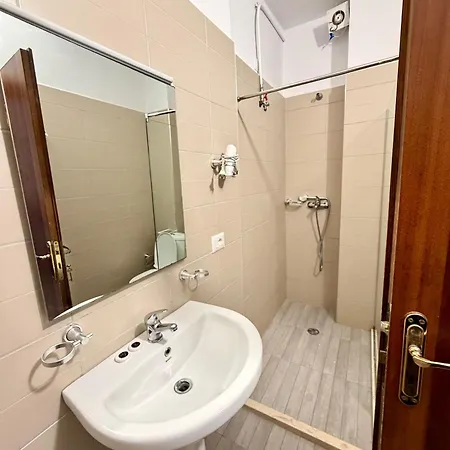 Amaiia Hotel 3*